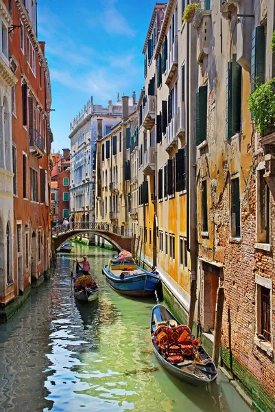 depositphotos_22460065-stock-photo-venice-grand-canal-with-gondolas